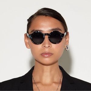 Szade Lazenby (Stoned Saxe)